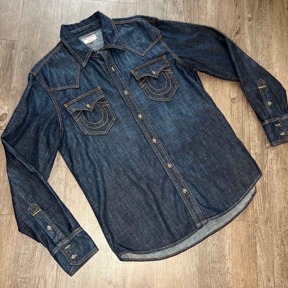 Men’s true religion, jean button up shirt